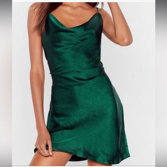 NWT. Nasty Gal dark green slip dress. Women’s size 8. - Picture 1 of 4